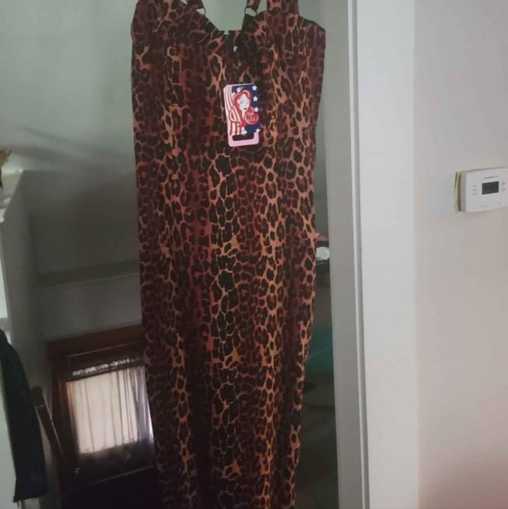 XL Pinup Girl Clothing leopard Varla wiggle dress